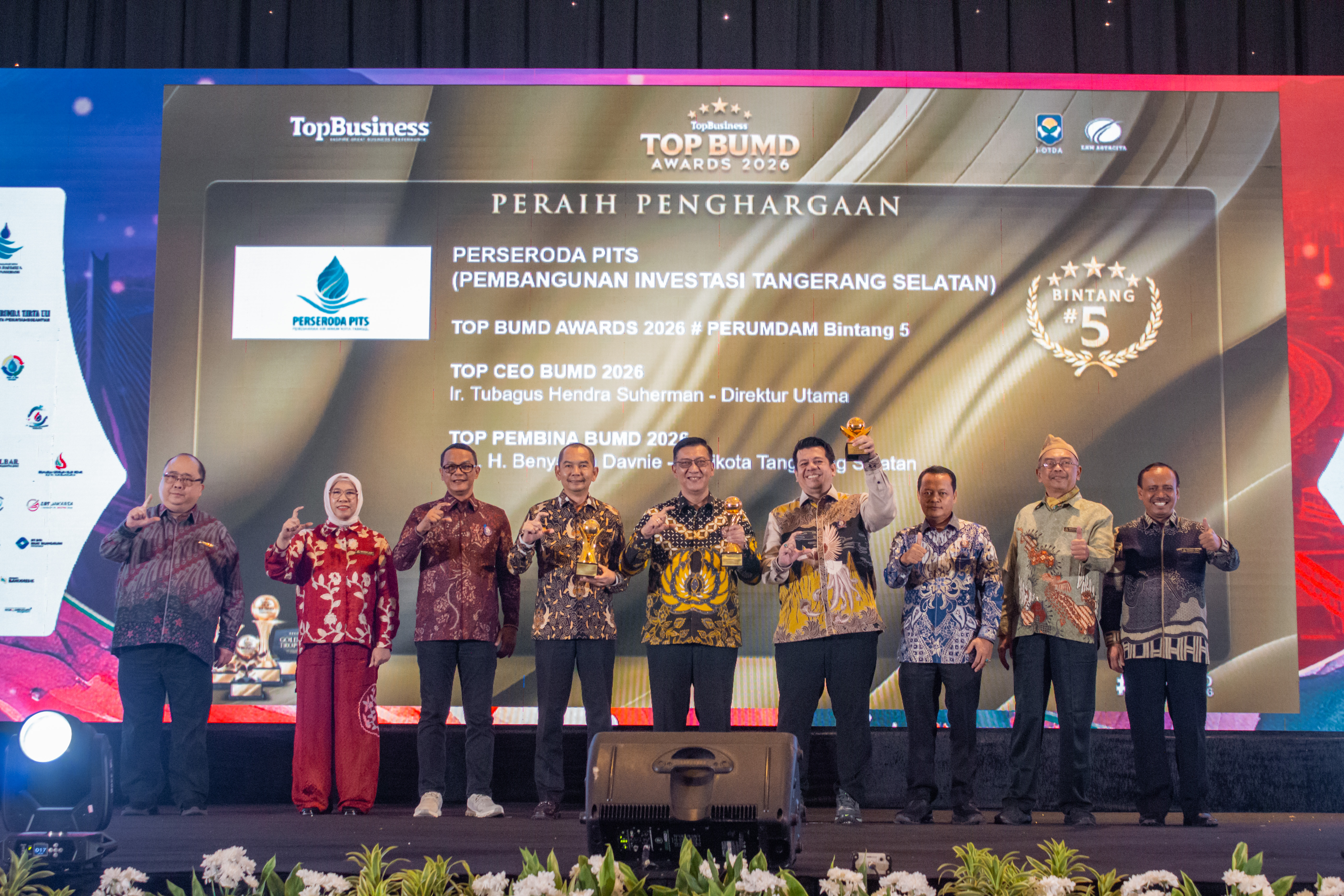 PAM Tangsel Perseroda PITS kembali menorehkan capaian luar biasa di ajang TOP BUMD Awards 2026
